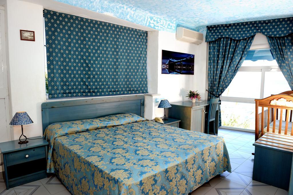 Hotel La Ninfea 이스키아 외부 사진