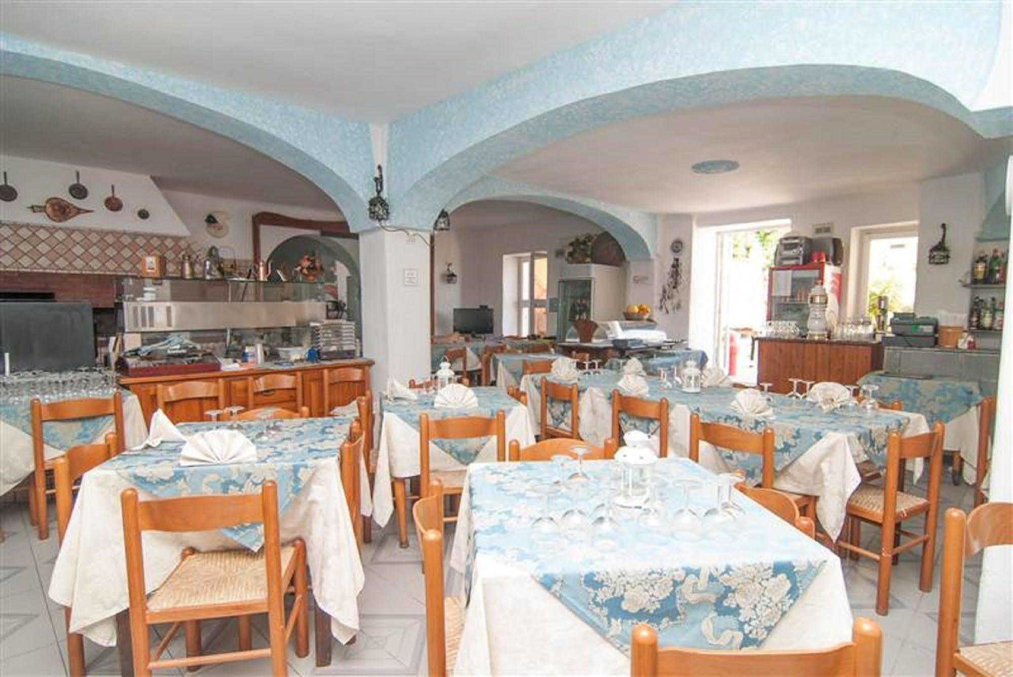 Hotel La Ninfea 이스키아 외부 사진